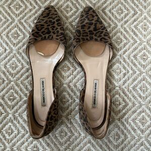Manolo Blahnik 40.5 Leopard Pattern Slip On Pointy Toe Flats USED